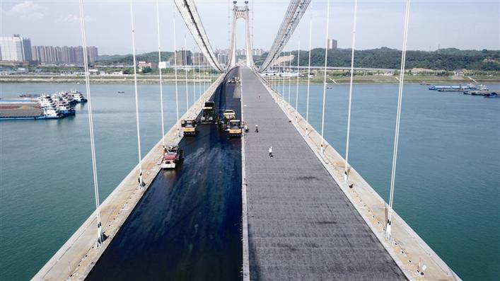 Wujiagang Yangtze River Bridge under Full Construction