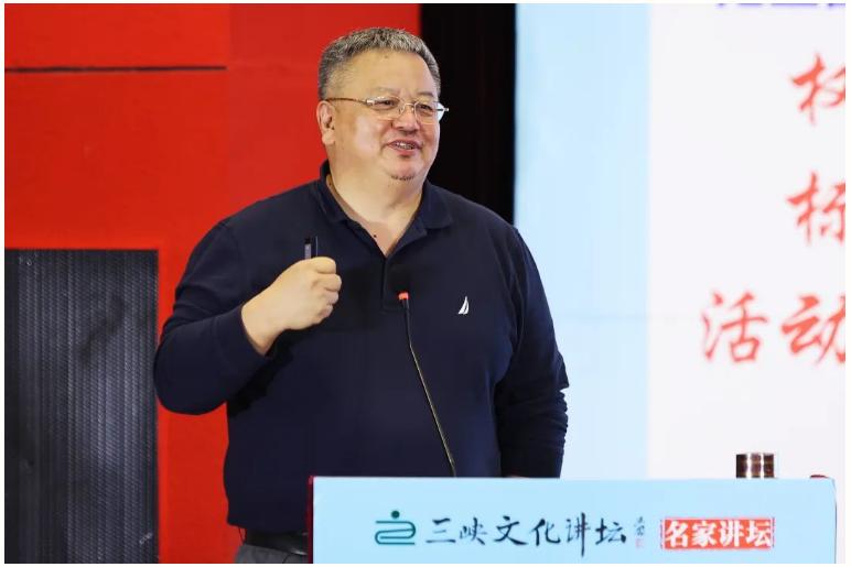 本期名家讲坛邀请到了中国屈原学会会长,北京语言大学博士生导师方铭