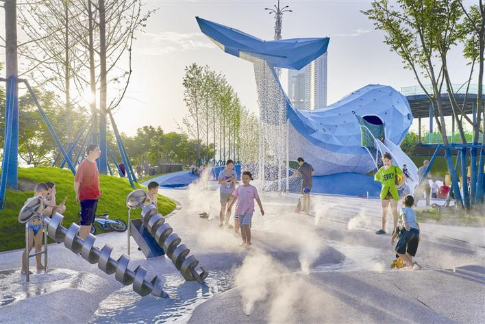 Children’s Happy Times in the Beautiful City