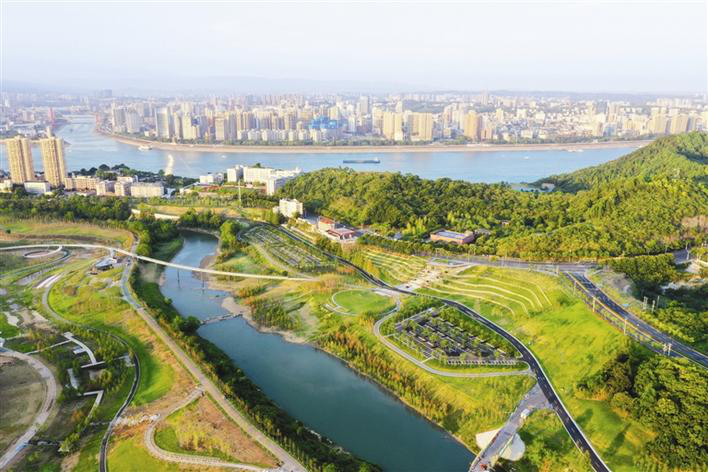Dianjun District Creates Idyllic Scene