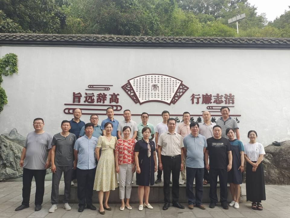 市卫生计生综合监督执法局赴…