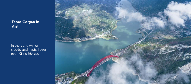 Three Gorges in Mist