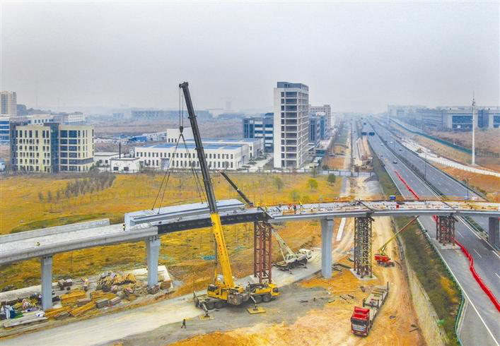 Another Super Interworking Structure Completed in Yichang