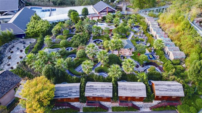 Wuling Gorge hot spring facilities renovated for tourists