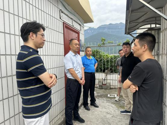 湖北省地震局陪同国家财政部预算评审中心项目处一行 到兴山县开展