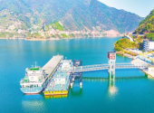Clean ship fuel contributes to Yangtze River ecological protection