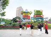 New IP landmarks brighten Yichang for May Day holiday